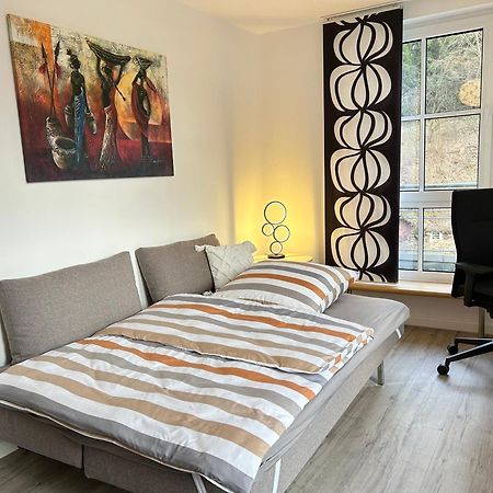 Grosszuegiges Helles Penthouse -Komplette Etage- Mit Balkon Und Stellplatz In Ruhiger Lage Kulmbach Ngoại thất bức ảnh