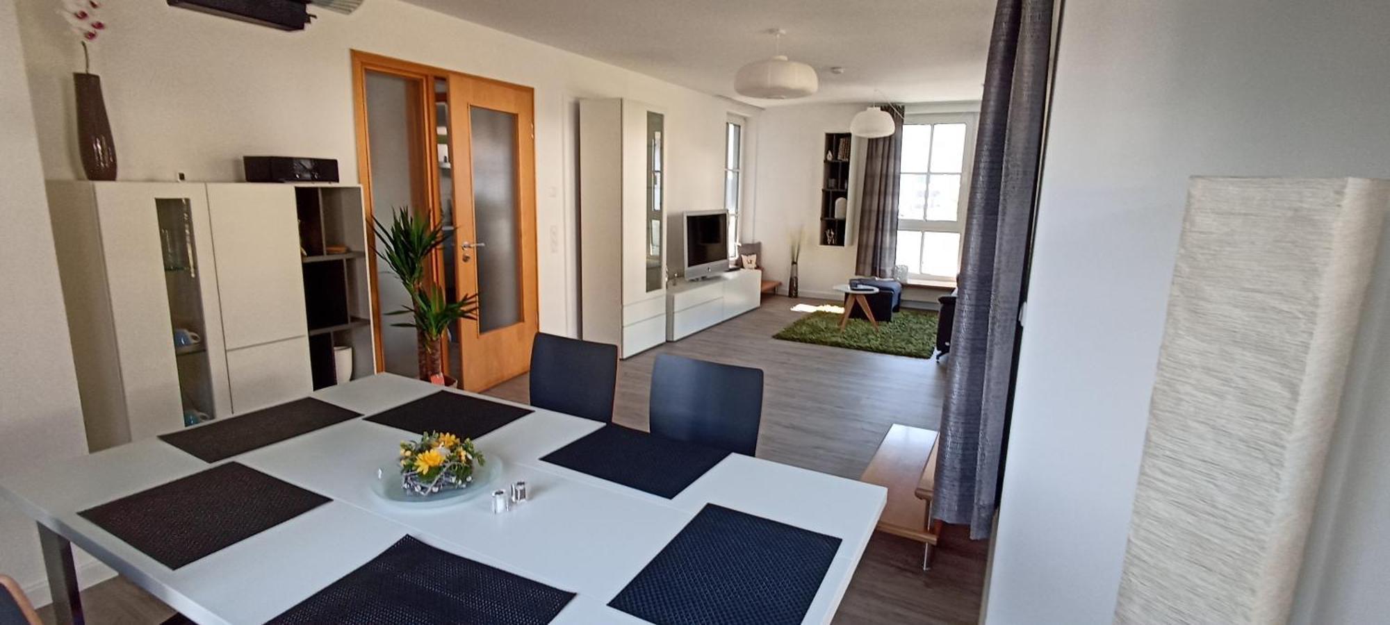 Grosszuegiges Helles Penthouse -Komplette Etage- Mit Balkon Und Stellplatz In Ruhiger Lage Kulmbach Ngoại thất bức ảnh