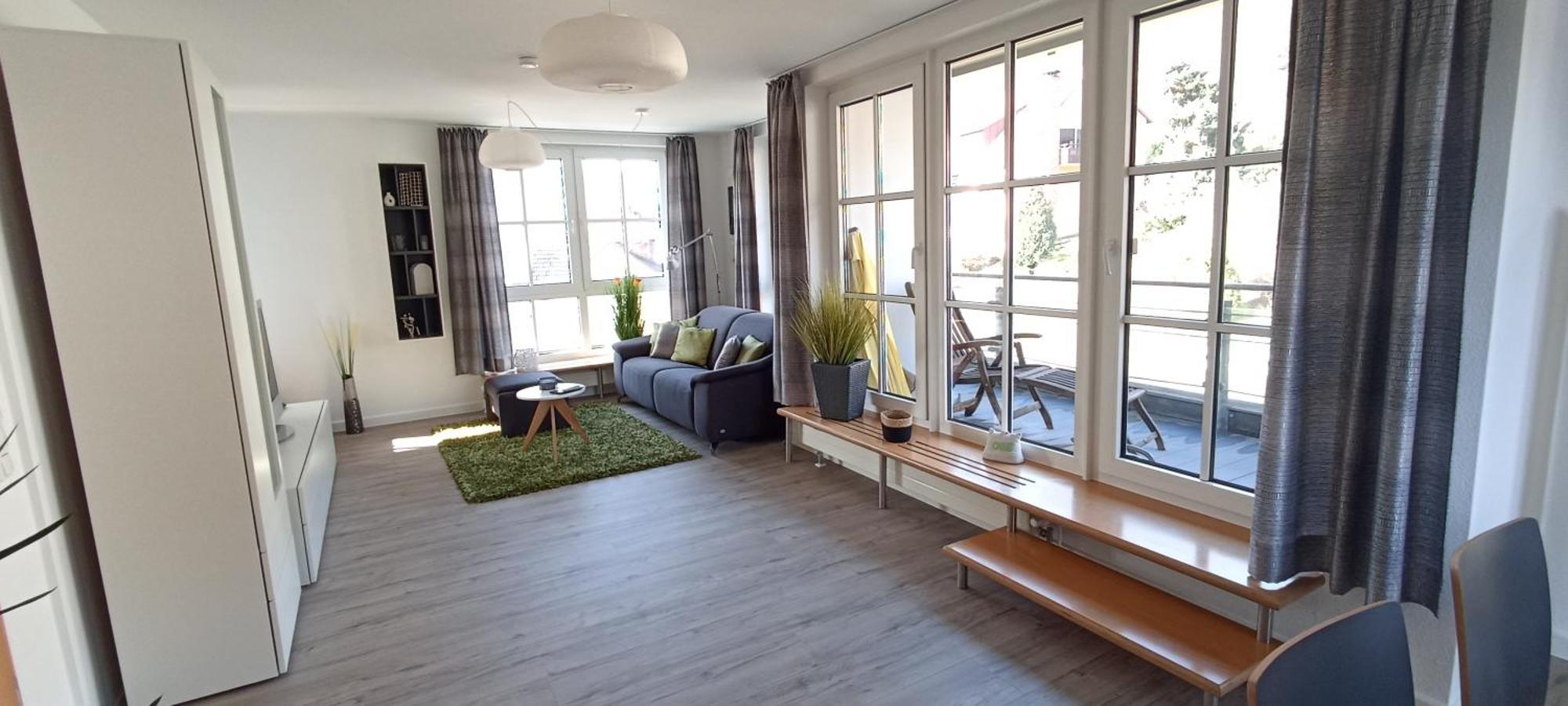 Grosszuegiges Helles Penthouse -Komplette Etage- Mit Balkon Und Stellplatz In Ruhiger Lage Kulmbach Ngoại thất bức ảnh