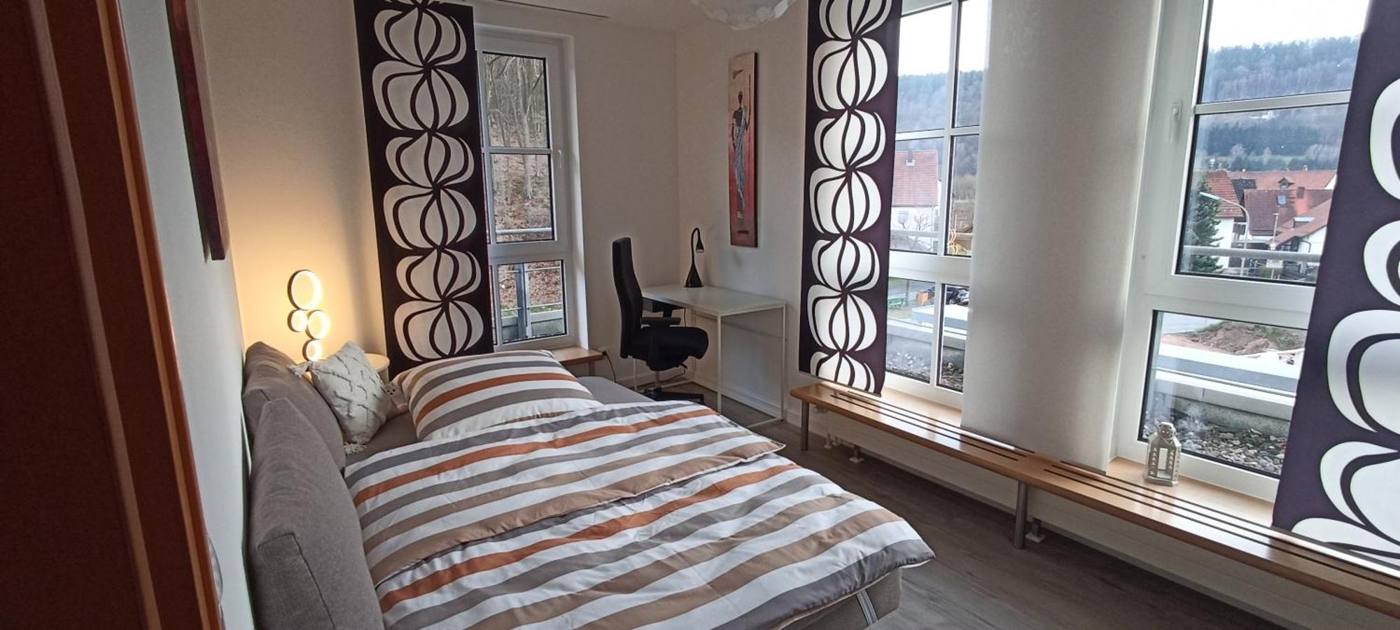 Grosszuegiges Helles Penthouse -Komplette Etage- Mit Balkon Und Stellplatz In Ruhiger Lage Kulmbach Ngoại thất bức ảnh