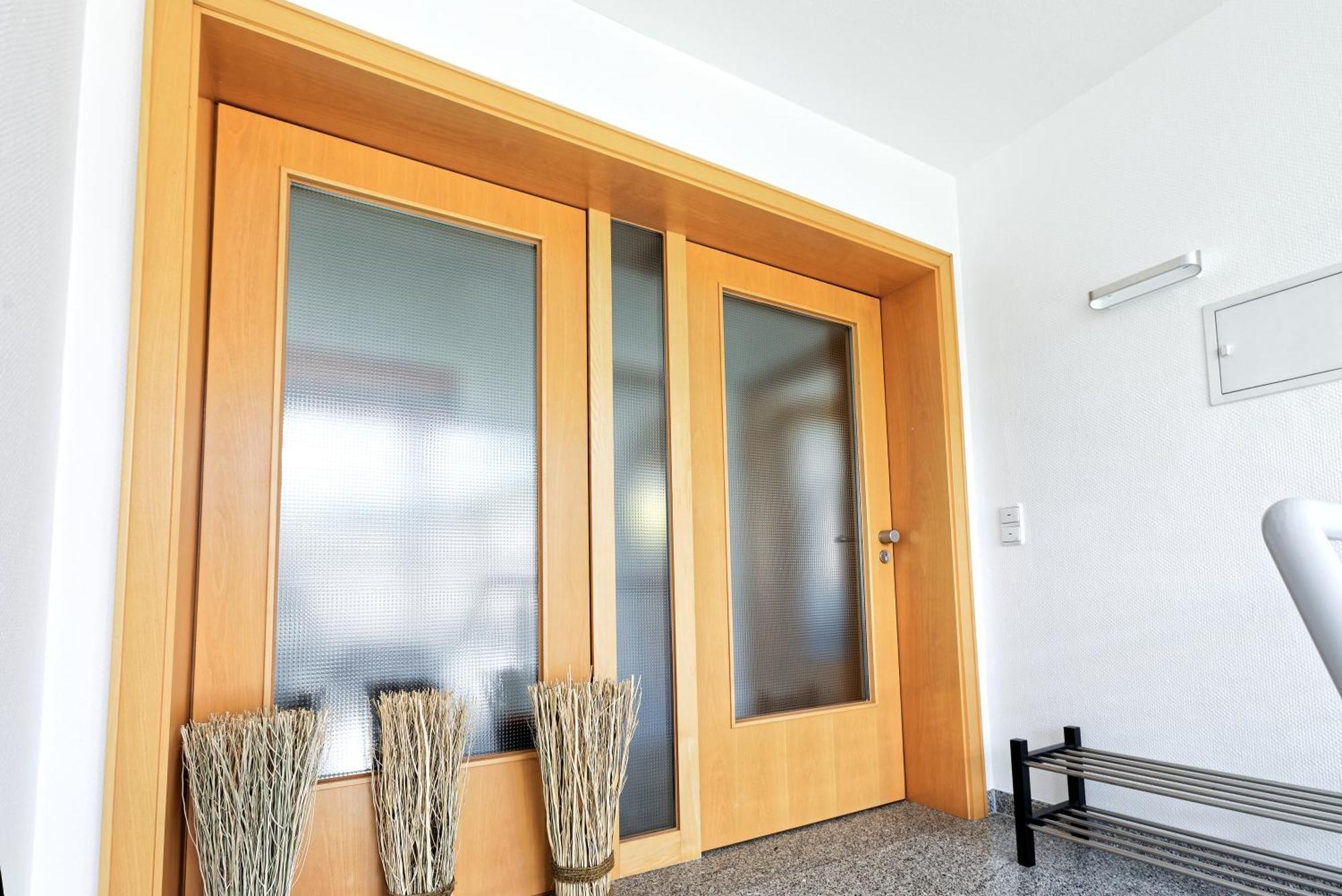 Grosszuegiges Helles Penthouse -Komplette Etage- Mit Balkon Und Stellplatz In Ruhiger Lage Kulmbach Ngoại thất bức ảnh